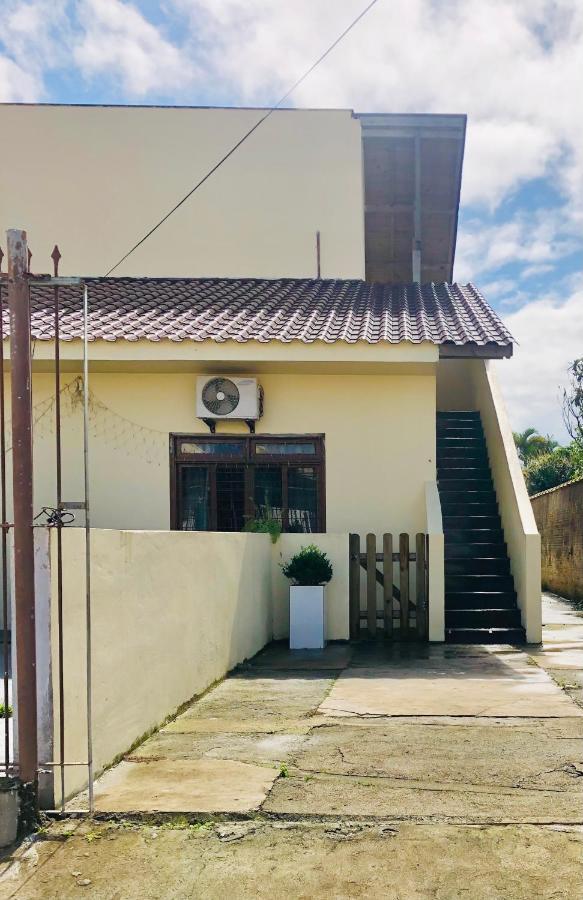 Kitnet em Imbituba - Fabi Apartment Bagian luar foto